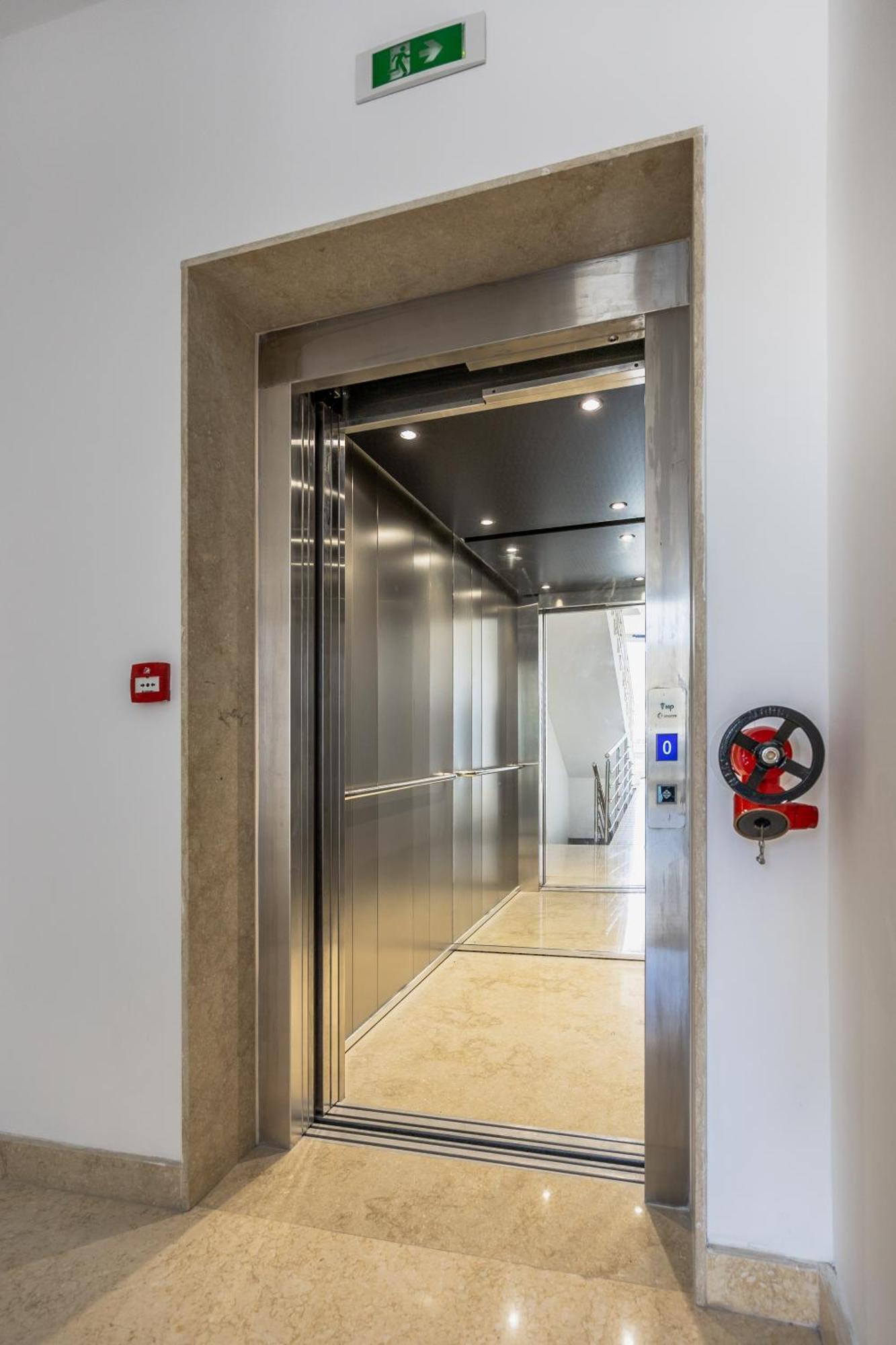 The Cube - Designer Finished Studio Penthouse By Sf Homes Gzira Buitenkant foto